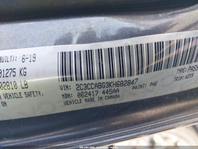 2019 CHRYSLER 300 300S 9