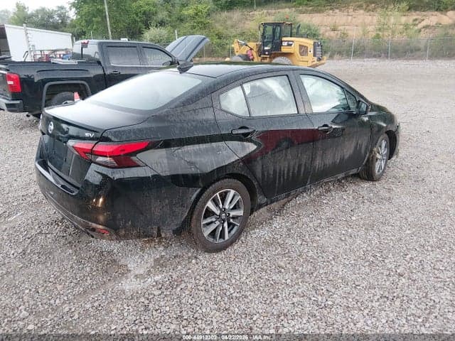 2021 NISSAN VERSA SV XTRONIC CVT 4