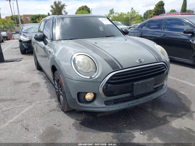 2017 MINI CLUBMAN COOPER