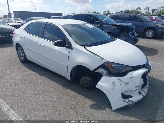 2018 TOYOTA COROLLA LE 1