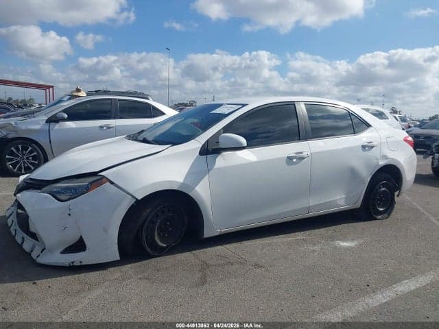 2018 TOYOTA COROLLA LE 15