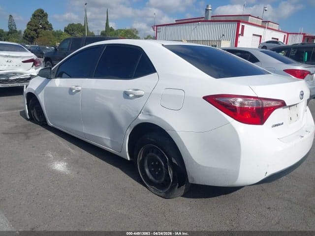 2018 TOYOTA COROLLA LE 3