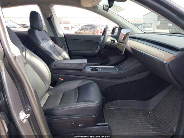 2022 TESLA MODEL Y 6