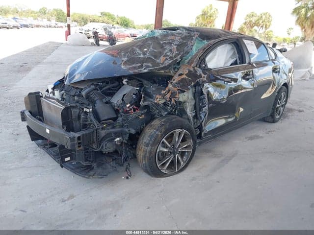 2023 KIA FORTE LXS 2