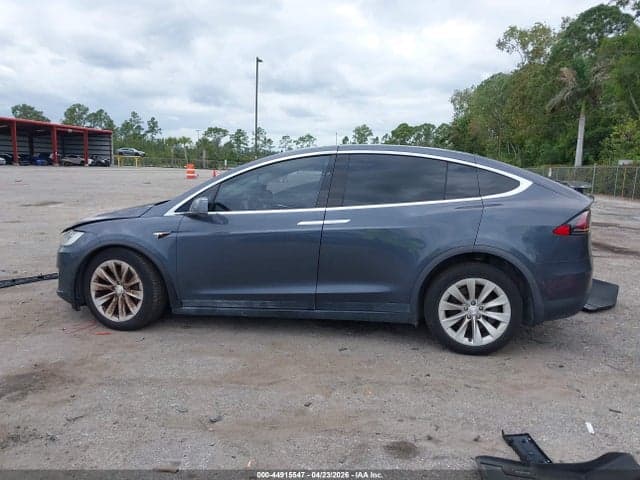 2018 TESLA MODEL X 14