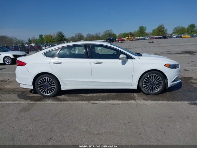 2017 FORD FUSION SE 13