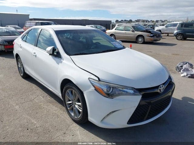 2017 TOYOTA CAMRY SE 6