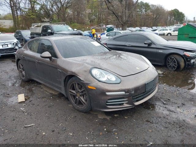 2015 PORSCHE PANAMERA 4 1