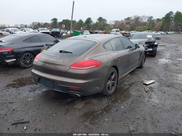 2015 PORSCHE PANAMERA 4 4
