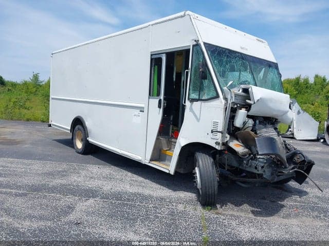 2022 FORD F-59 COMMERCIAL STRIPPED - 1