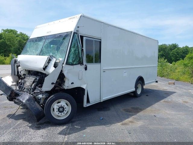 2022 FORD F-59 COMMERCIAL STRIPPED 2