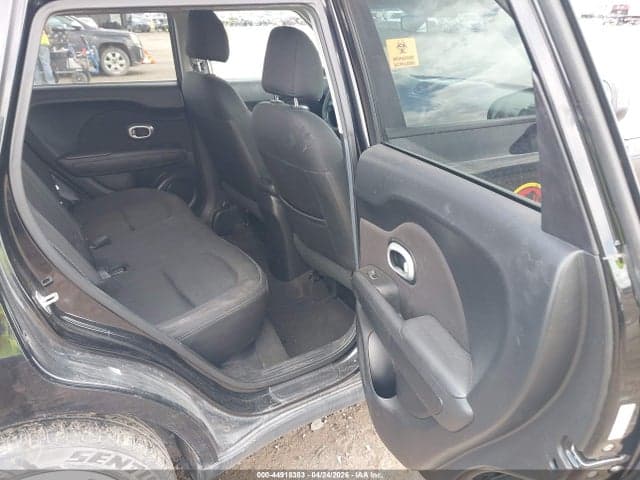2017 KIA SOUL + 8
