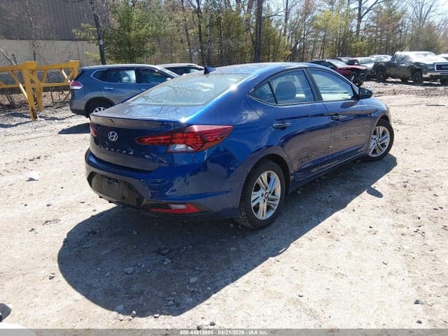 2020 HYUNDAI ELANTRA SEL 4