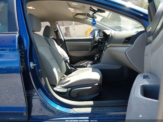 2020 HYUNDAI ELANTRA SEL 5