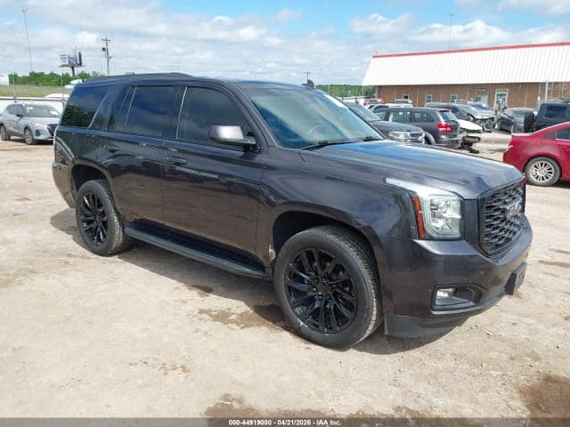 2017 GMC YUKON SLT 1