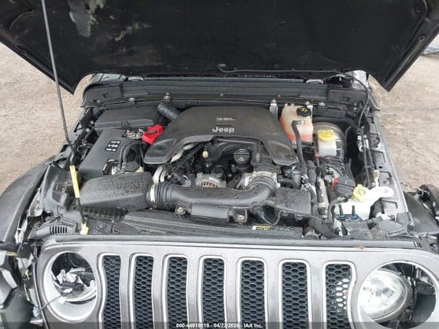 2018 JEEP WRANGLER UNLIMITED SAHARA 4X4 10