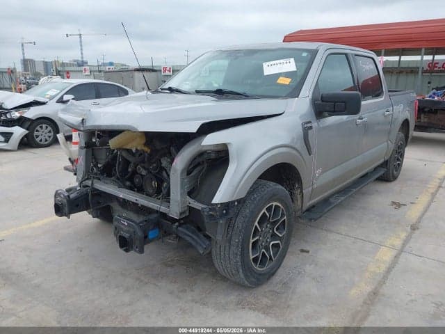 2023 FORD F-150 XLT 2