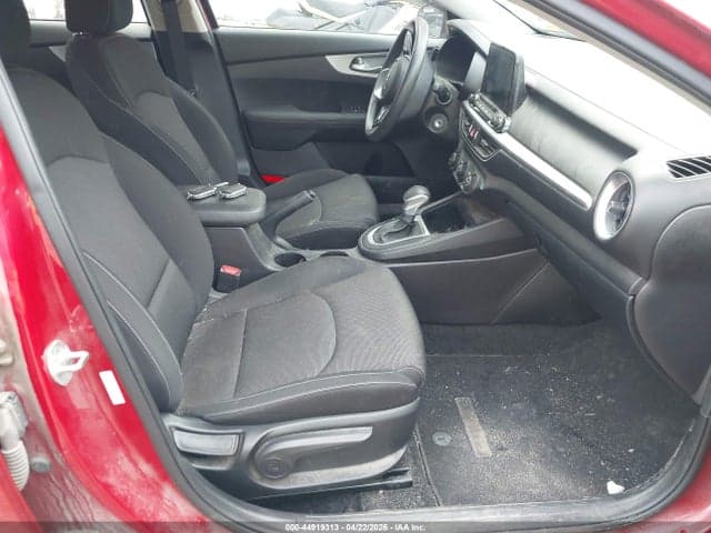 2023 KIA FORTE LXS 5