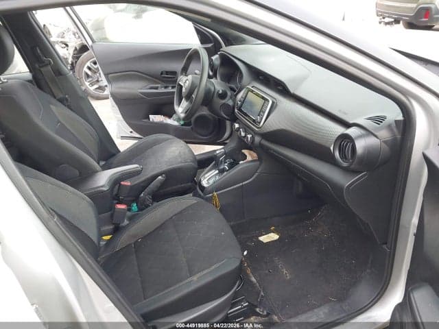 2020 NISSAN KICKS S XTRONIC CVT 5