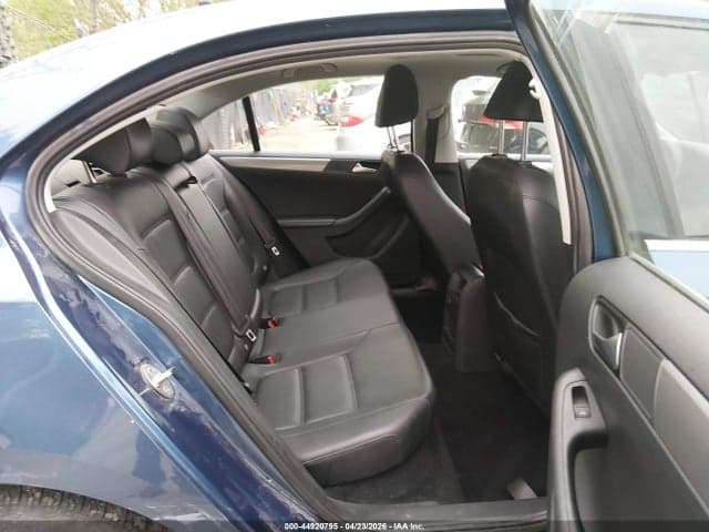 2017 VOLKSWAGEN JETTA 1.4T SE 8