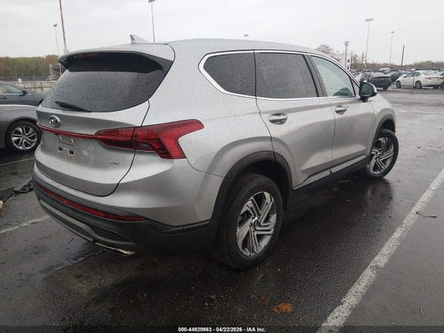 2022 HYUNDAI SANTA FE SE 4