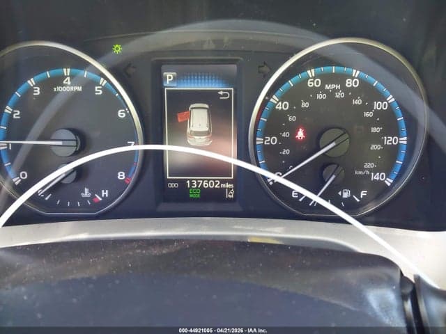 2017 TOYOTA RAV4 LE 7