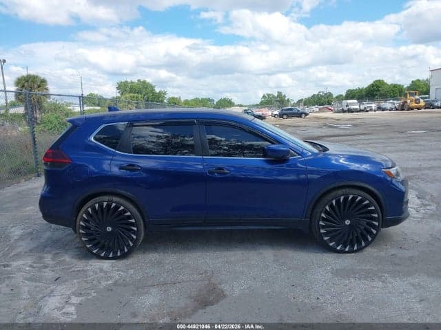 2018 NISSAN ROGUE S 13