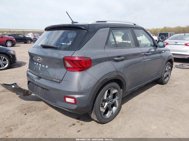 2025 HYUNDAI VENUE LIMITED 4