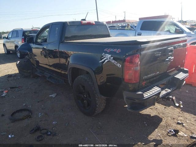 2017 CHEVROLET COLORADO LT 3