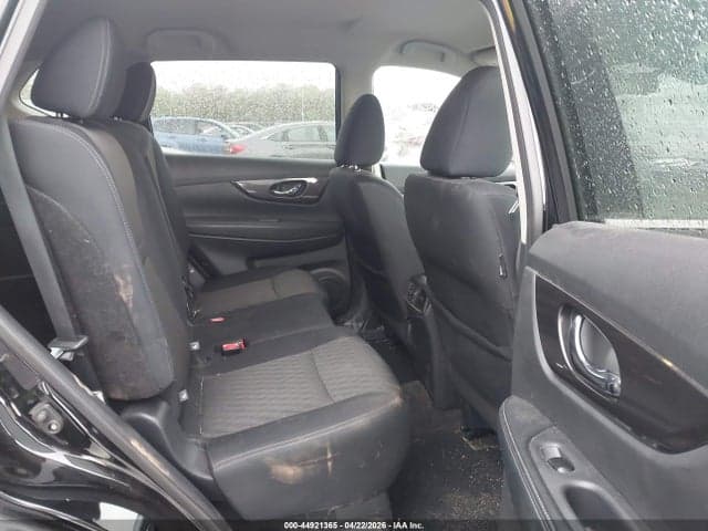 2019 NISSAN ROGUE SV 8