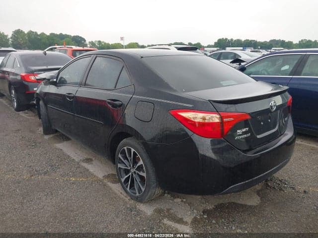 2017 TOYOTA COROLLA SE 3