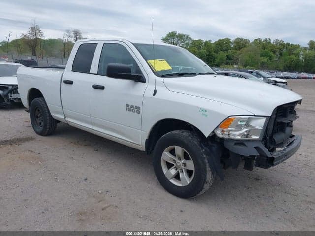2018 RAM 1500 EXPRESS 4X4 6'4 BOX 1