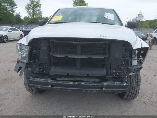 2018 RAM 1500 EXPRESS 4X4 6'4 BOX 6