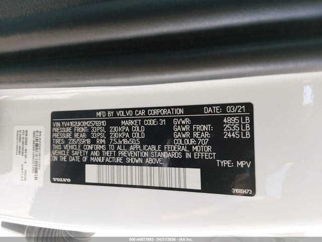 2021 VOLVO XC40 T5 MOMENTUM 9