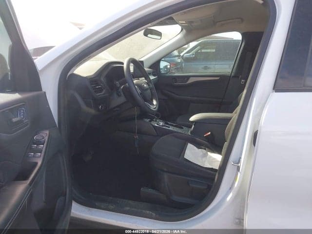 2023 FORD ESCAPE 5