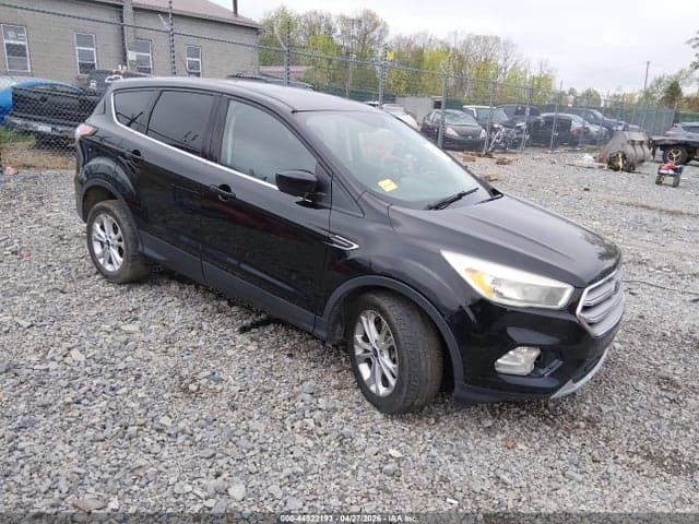 2017 FORD ESCAPE SE - 1