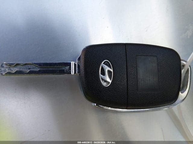 2019 HYUNDAI SONATA SE 11