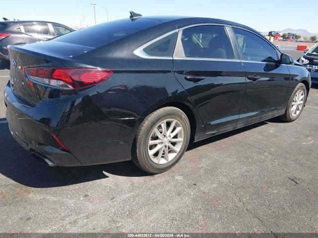 2019 HYUNDAI SONATA SE 4