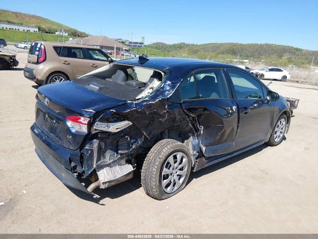 2022 TOYOTA COROLLA LE 4