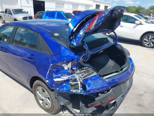 2024 HYUNDAI ELANTRA SE 12