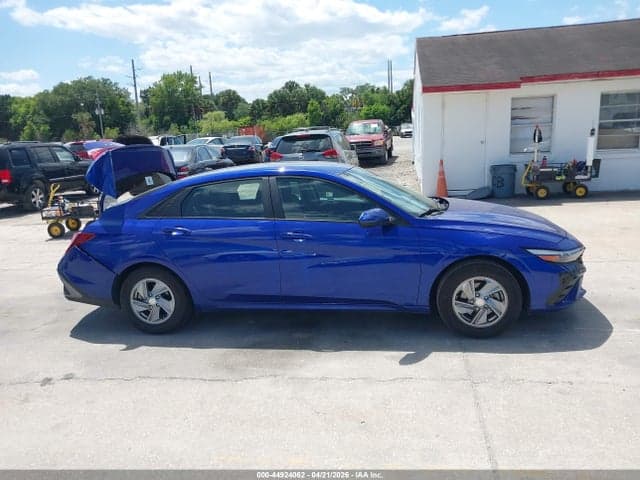2024 HYUNDAI ELANTRA SE 14