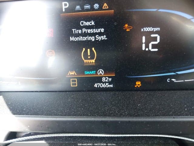 2024 HYUNDAI ELANTRA SE 16