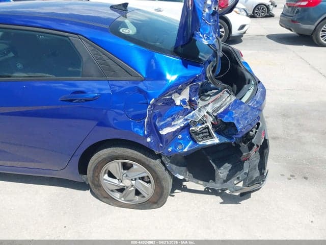 2024 HYUNDAI ELANTRA SE 6