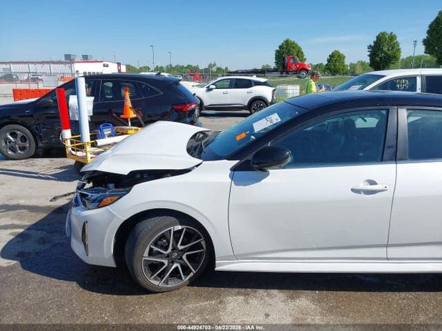 2024 NISSAN SENTRA SR XTRONIC CVT 18