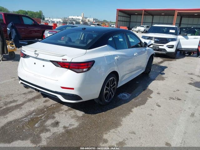 2024 NISSAN SENTRA SR XTRONIC CVT 4