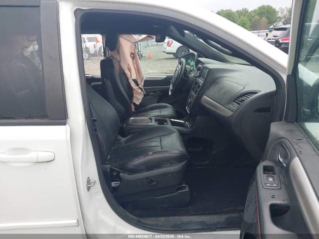 2017 DODGE GRAND CARAVAN GT 5
