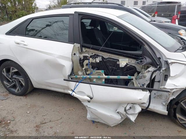 2025 HYUNDAI ELANTRA SEL SPORT 6