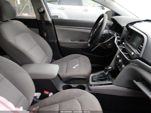 2020 HYUNDAI ELANTRA SE 5