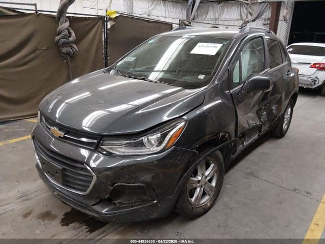 2017 CHEVROLET TRAX LT 2