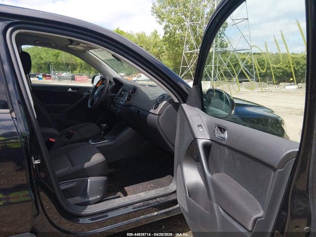 2017 VOLKSWAGEN TIGUAN 2.0T/2.0T S 5